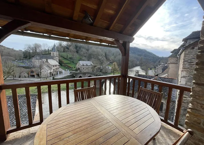 Les Buis * Belcastel (Aveyron)